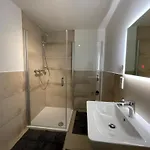 Mit Drei Getrennten Schlafplaetzen *